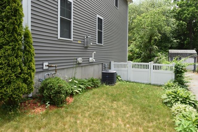 142 Grove Ave, Wilmington, MA 01887