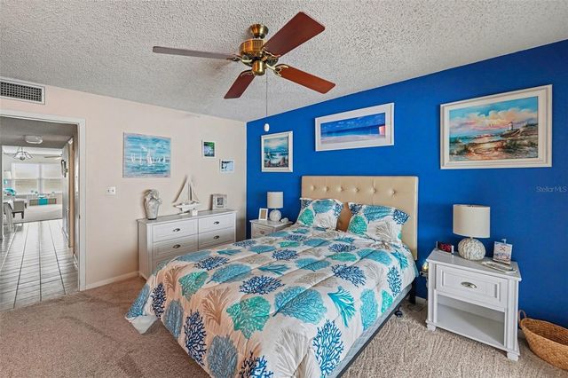 6400 46TH AVENUE N 214, Kenneth City, FL 33709