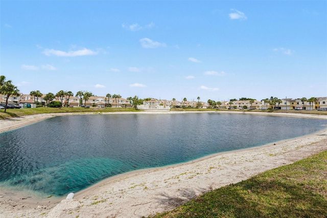 6400 46TH AVENUE N 214, Kenneth City, FL 33709