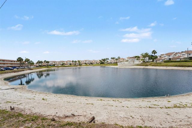 6400 46TH AVENUE N 214, Kenneth City, FL 33709