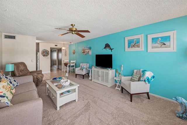 6400 46TH AVENUE N 214, Kenneth City, FL 33709