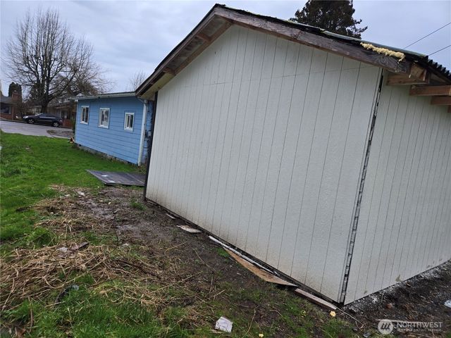 456 D Street Street, Blaine, WA 98230