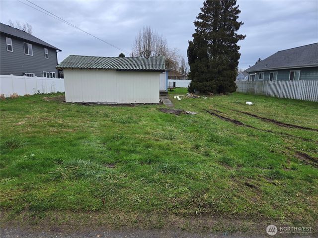 456 D Street Street, Blaine, WA 98230