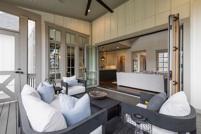 7000 Lanceleaf Dr, College Grove, TN 37046