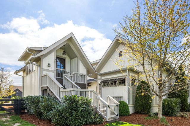 7000 Lanceleaf Dr, College Grove, TN 37046