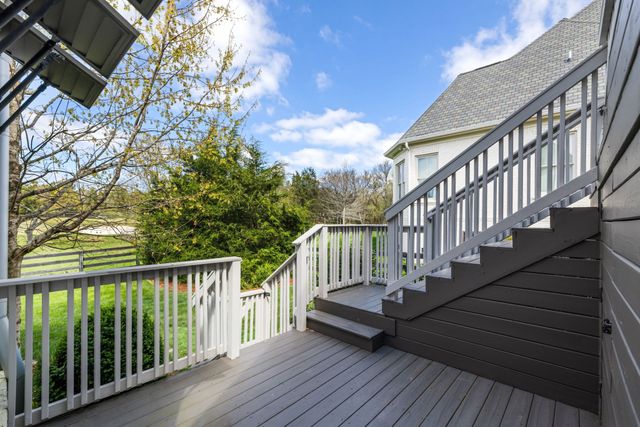 7000 Lanceleaf Dr, College Grove, TN 37046