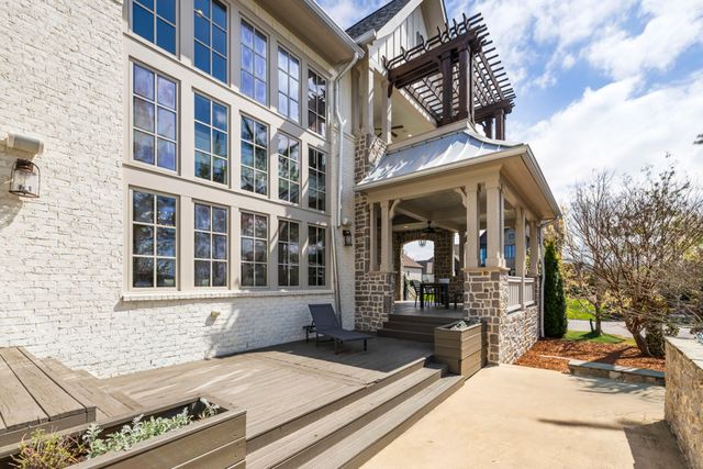 7000 Lanceleaf Dr, College Grove, TN 37046