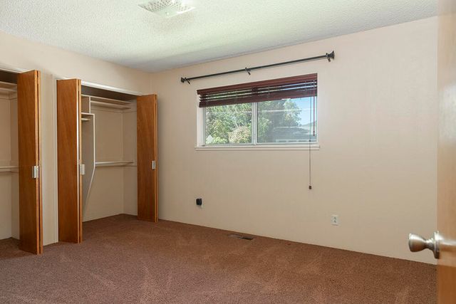 1195 E Park Street, Grants Pass, OR 97527
