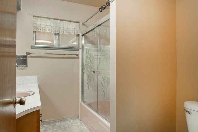 1195 E Park Street, Grants Pass, OR 97527