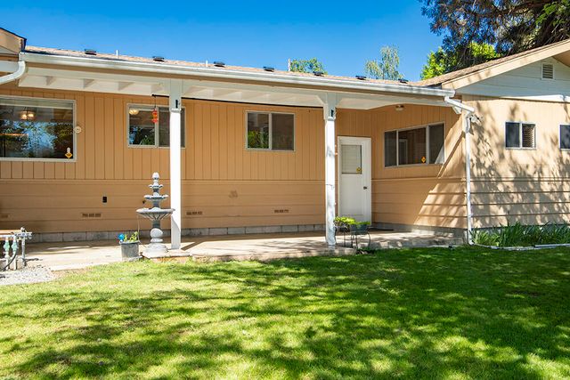 1195 E Park Street, Grants Pass, OR 97527