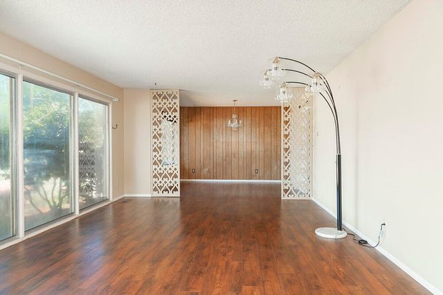 1195 E Park Street, Grants Pass, OR 97527
