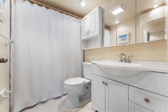 2004 S Federal Highway 309, Boynton Beach, FL 33435
