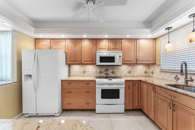 2004 S Federal Highway 309, Boynton Beach, FL 33435