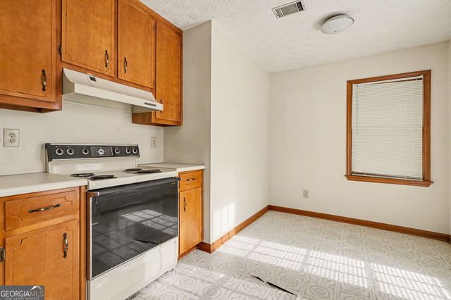 136 Carl Midway Church Road, Auburn, GA 30011