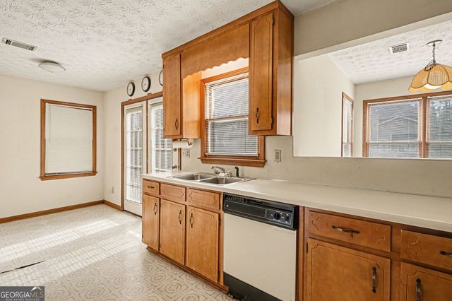 136 Carl Midway Church Road, Auburn, GA 30011