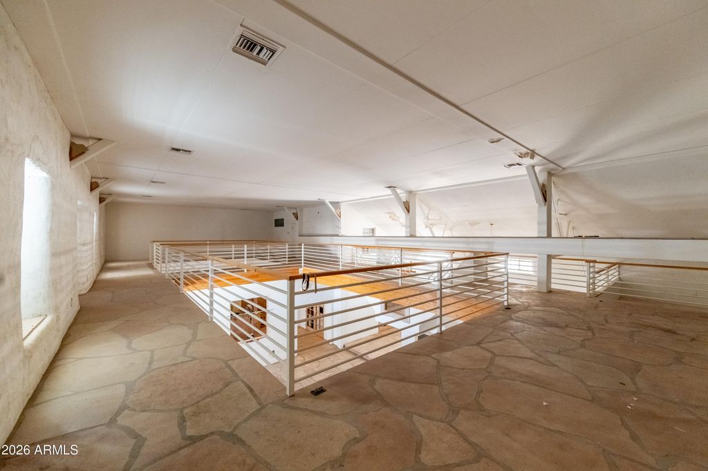 425 S RUSSELL Road, Casa Grande, AZ 85193 — photo 2