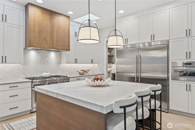 1606 146th Avenue SE, Bellevue, WA 98007