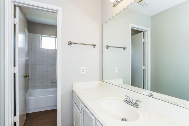 4223 Pathway Court, Fresno, TX 77545