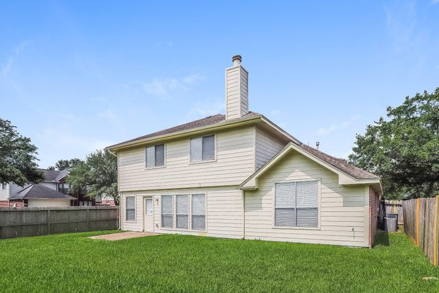 4223 Pathway Court, Fresno, TX 77545