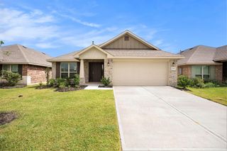 4401 East Bayou Maison Circle, Dickinson, TX 77539