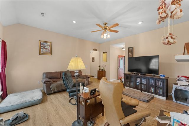 2 Lowther Lane, Bella Vista, AR 72714