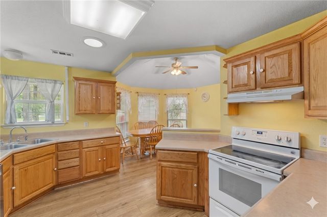 2 Lowther Lane, Bella Vista, AR 72714