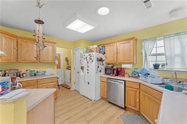 2 Lowther Lane, Bella Vista, AR 72714