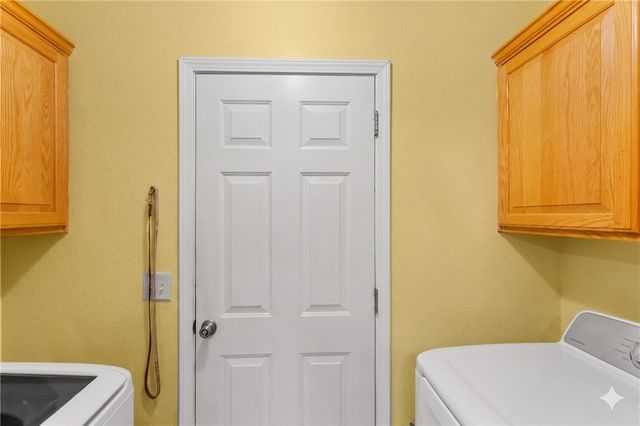 2 Lowther Lane, Bella Vista, AR 72714