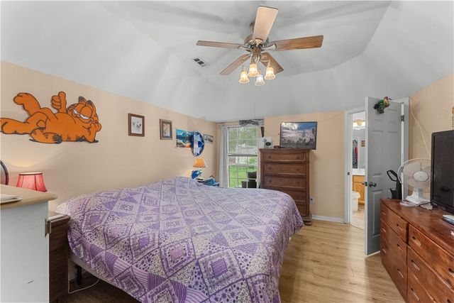 2 Lowther Lane, Bella Vista, AR 72714
