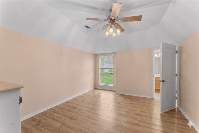 2 Lowther Lane, Bella Vista, AR 72714