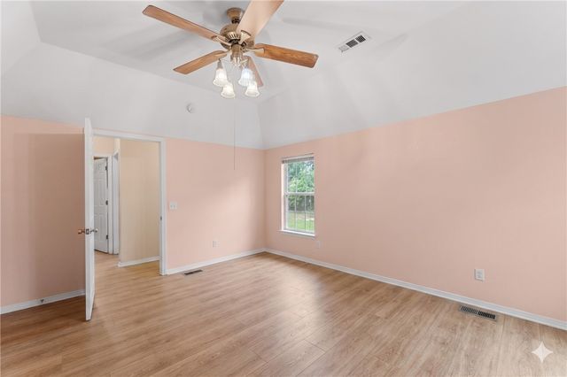 2 Lowther Lane, Bella Vista, AR 72714