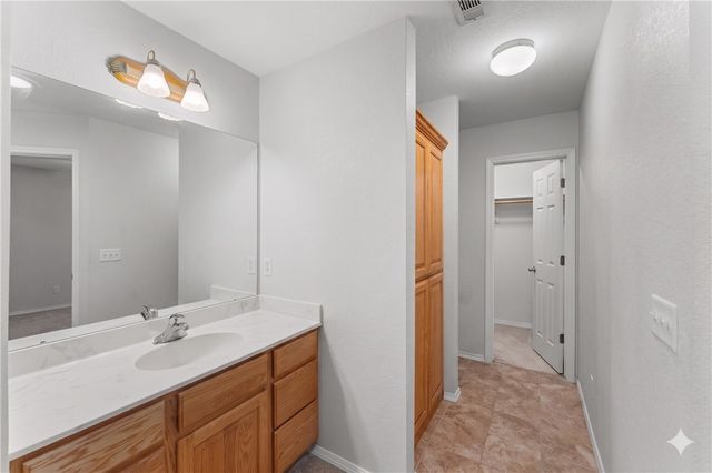 2 Lowther Lane, Bella Vista, AR 72714
