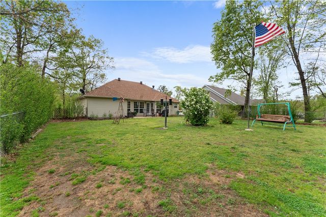 2 Lowther Lane, Bella Vista, AR 72714