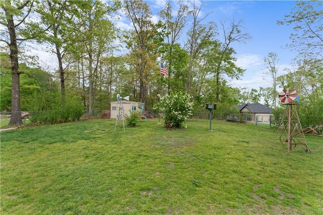 2 Lowther Lane, Bella Vista, AR 72714