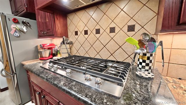 418970 E 1152 Road, Checotah, OK 74426