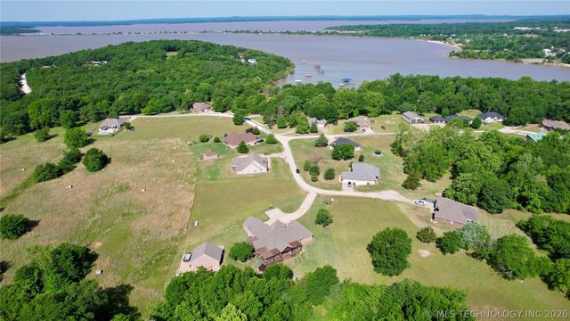 418970 E 1152 Road, Checotah, OK 74426
