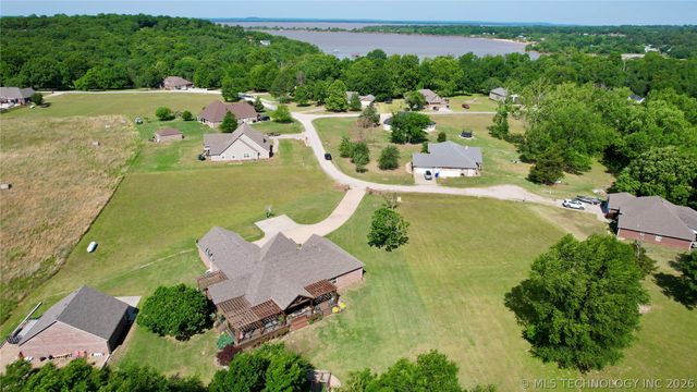 418970 E 1152 Road, Checotah, OK 74426