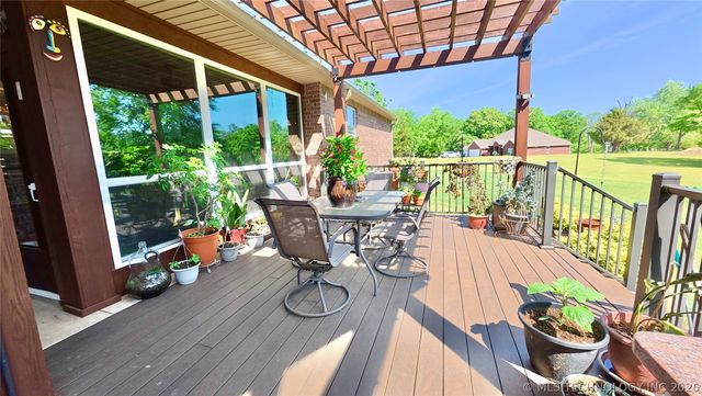 418970 E 1152 Road, Checotah, OK 74426