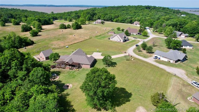 418970 E 1152 Road, Checotah, OK 74426