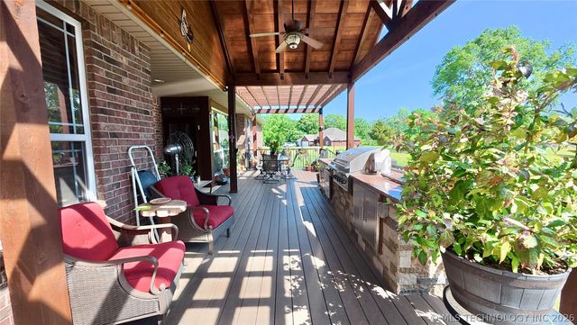 418970 E 1152 Road, Checotah, OK 74426