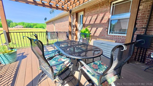 418970 E 1152 Road, Checotah, OK 74426