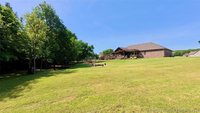 418970 E 1152 Road, Checotah, OK 74426