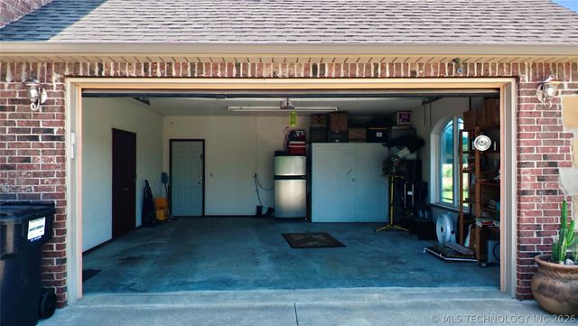 418970 E 1152 Road, Checotah, OK 74426