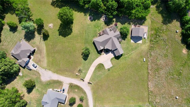 418970 E 1152 Road, Checotah, OK 74426