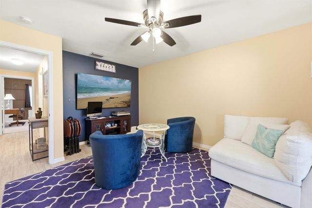 6167 SE Georgetown Place, Hobe Sound, FL 33455