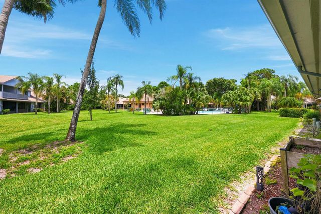 6167 SE Georgetown Place, Hobe Sound, FL 33455