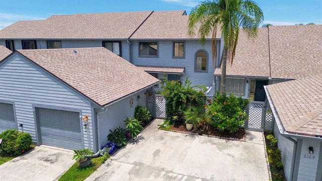 6167 SE Georgetown Place, Hobe Sound, FL 33455