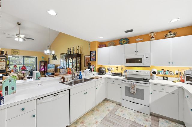 6167 SE Georgetown Place, Hobe Sound, FL 33455