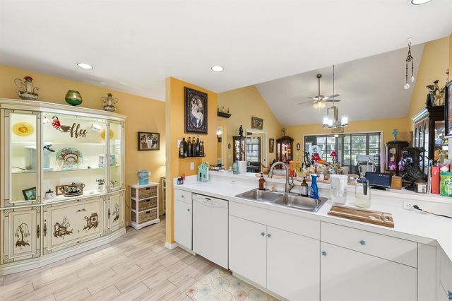 6167 SE Georgetown Place, Hobe Sound, FL 33455