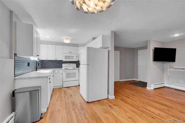 2700 S Holly Street 110, Denver, CO 80222